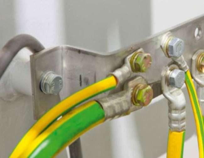 Why Does Grounding Matter in Electrical Panel Assembly