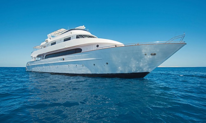 What Questions Should You Ask Before Hiring a Boat Broker to Sell Your Yacht